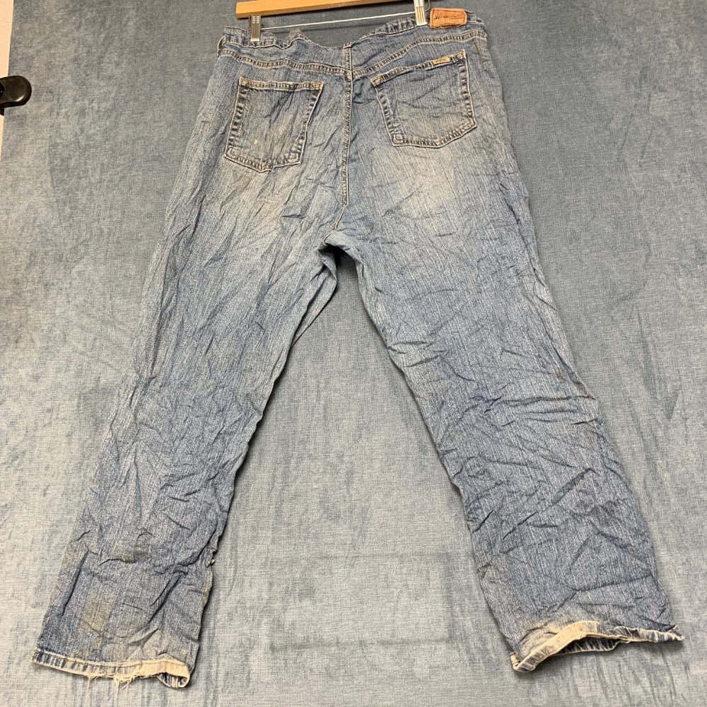 Levi's Bootcut Jeans Womens 22W Short Blue Denim Mid Rise Medium Wash Stretch